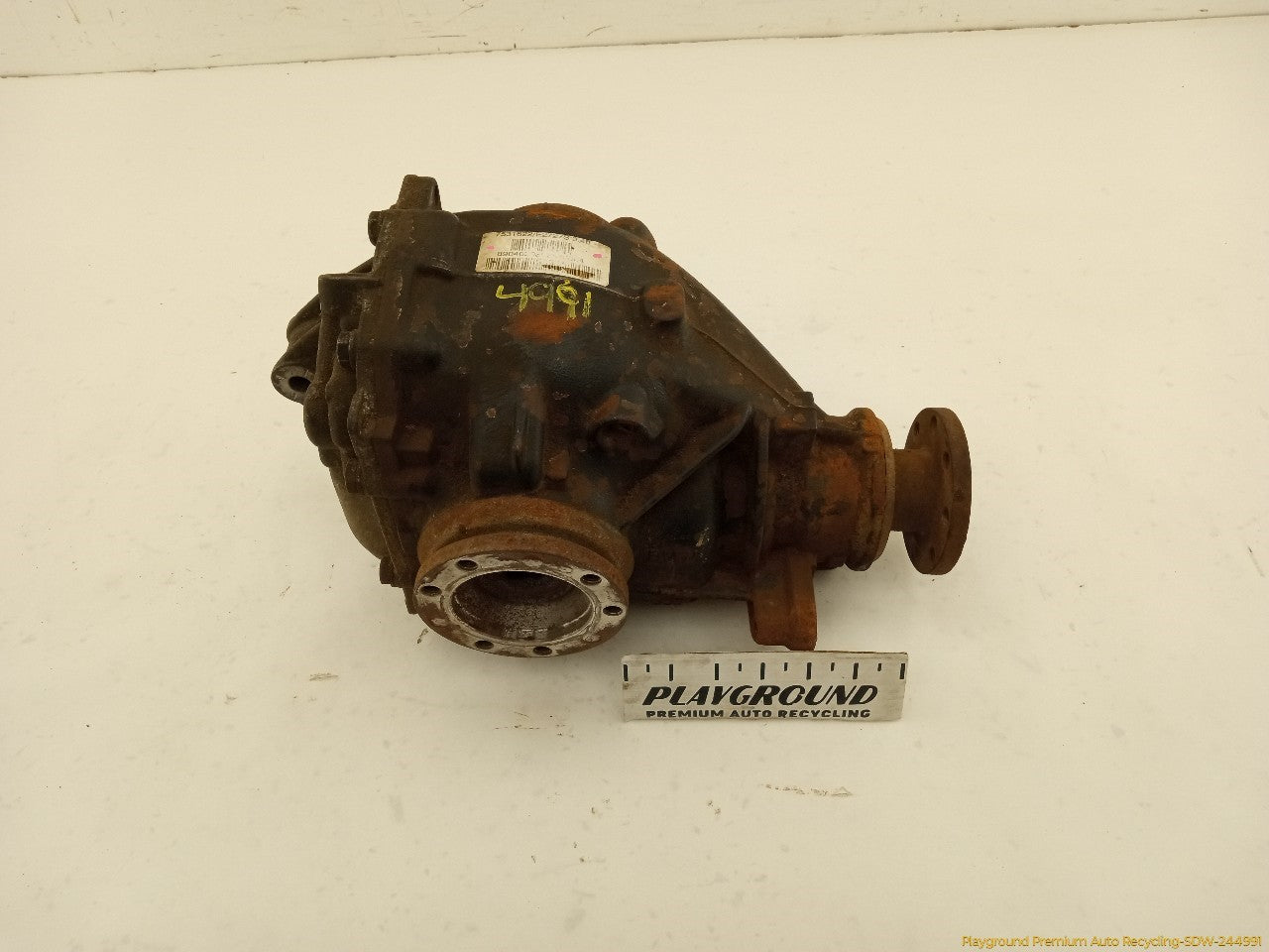 BMW 330XI Rear Differential Carrier