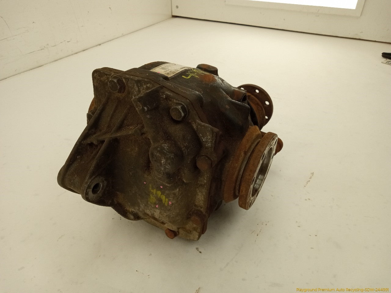 BMW 330XI Rear Differential Carrier