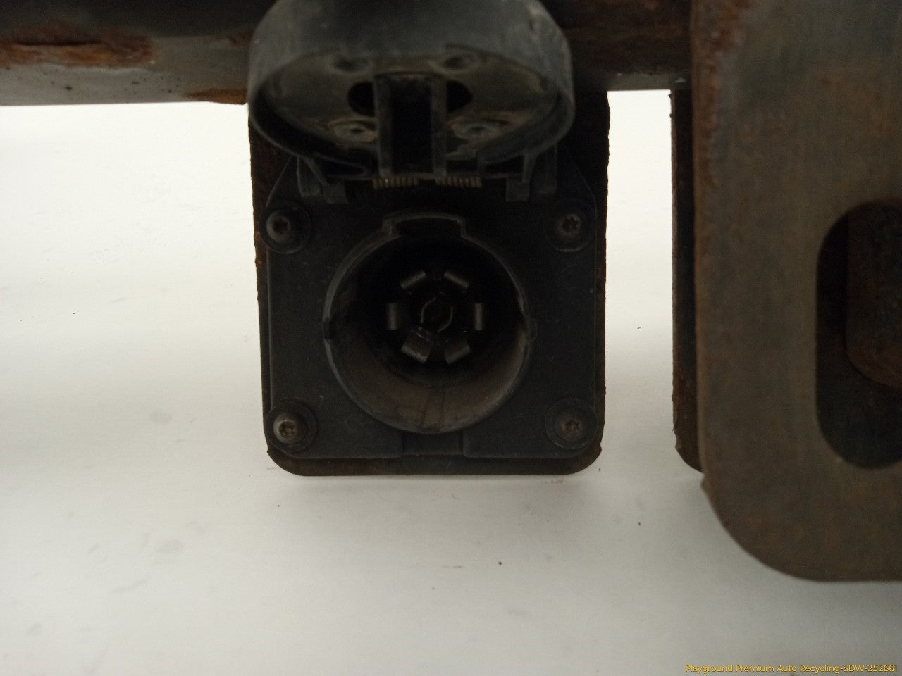 Hummer H3 Rear Bumper Trailer Hitch