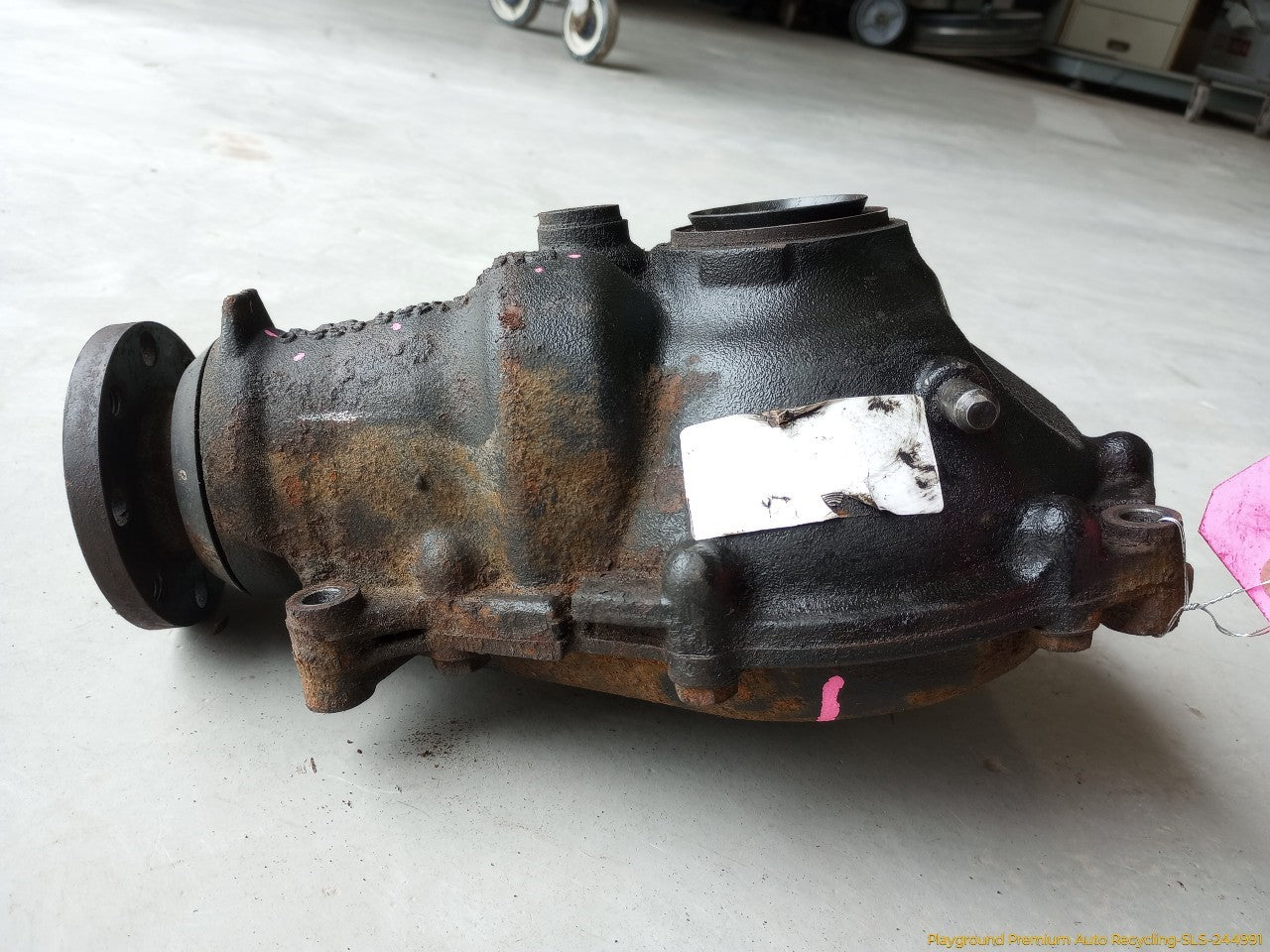 BMW 330XI Front Differential Carrier