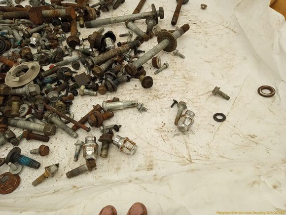 Hummer H3 Dismantling Hardware Fasteners Bolts & Nuts