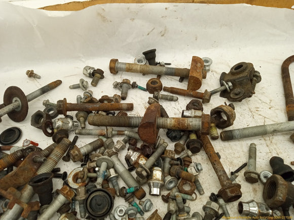 Hummer H3 Dismantling Hardware Fasteners Bolts & Nuts