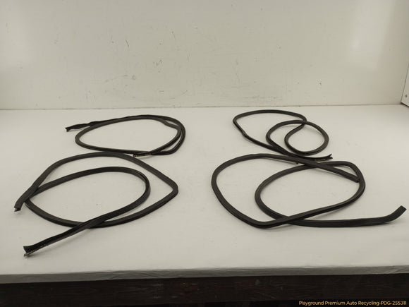 Volvo 240 Set Of 4 Door Seal Weatherstrip Moldings