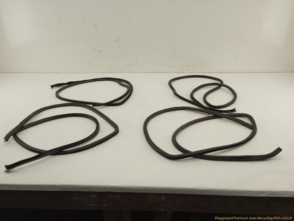 Volvo 240 Set Of 4 Door Seal Weatherstrip Moldings