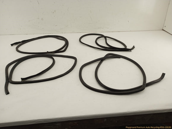 Volvo 240 Set Of 4 Door Seal Weatherstrip Moldings