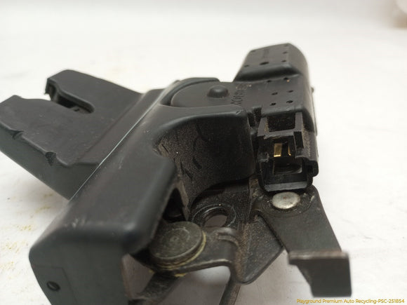 Lexus IS300 Trunk Lock Actuator