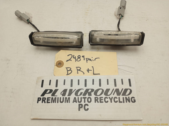 Lexus IS300 Pair Of Rear License Plate Lamps