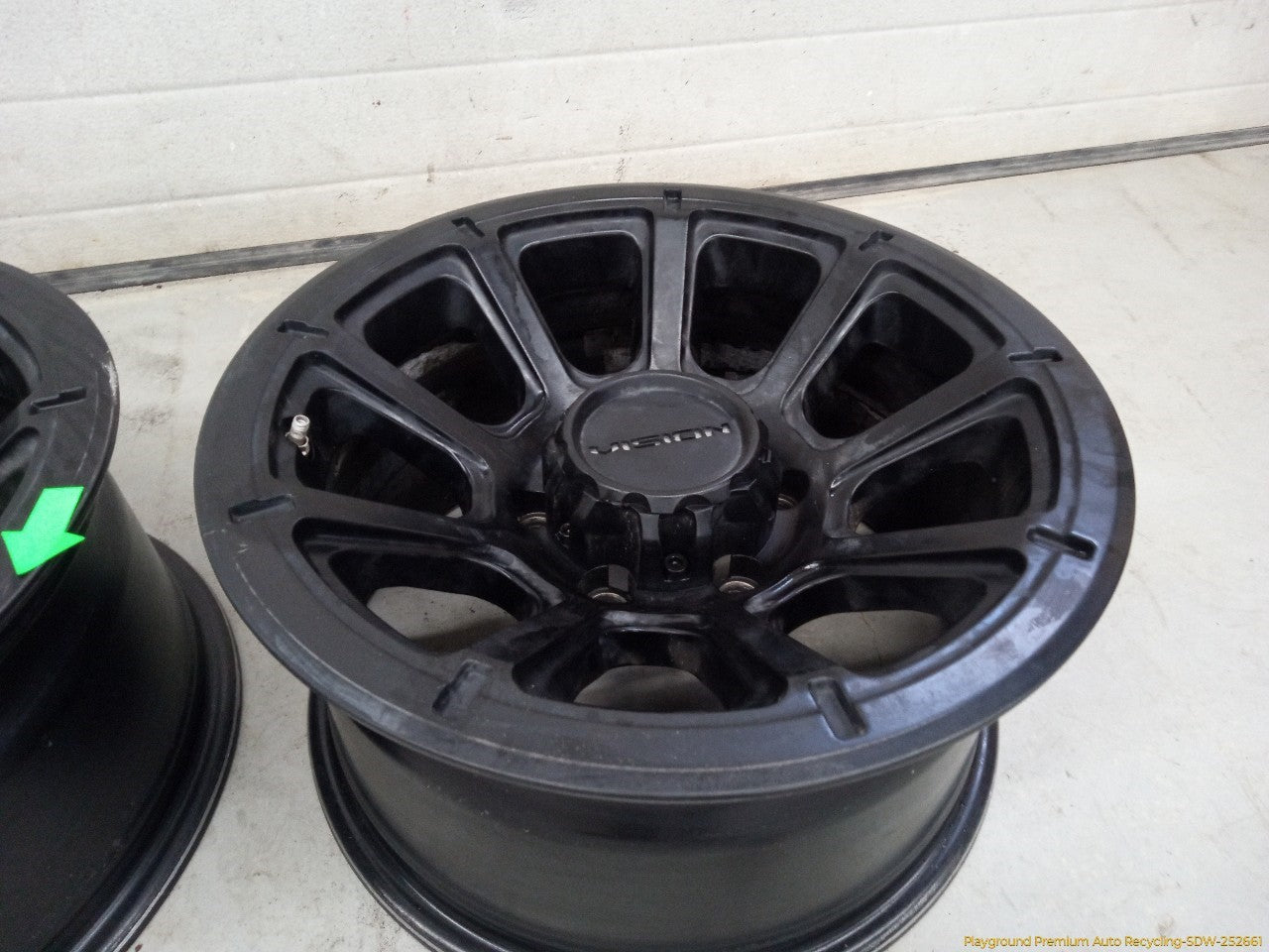 Hummer H3 Pair Of Aftermarket Alloy Wheels 9 Spoke