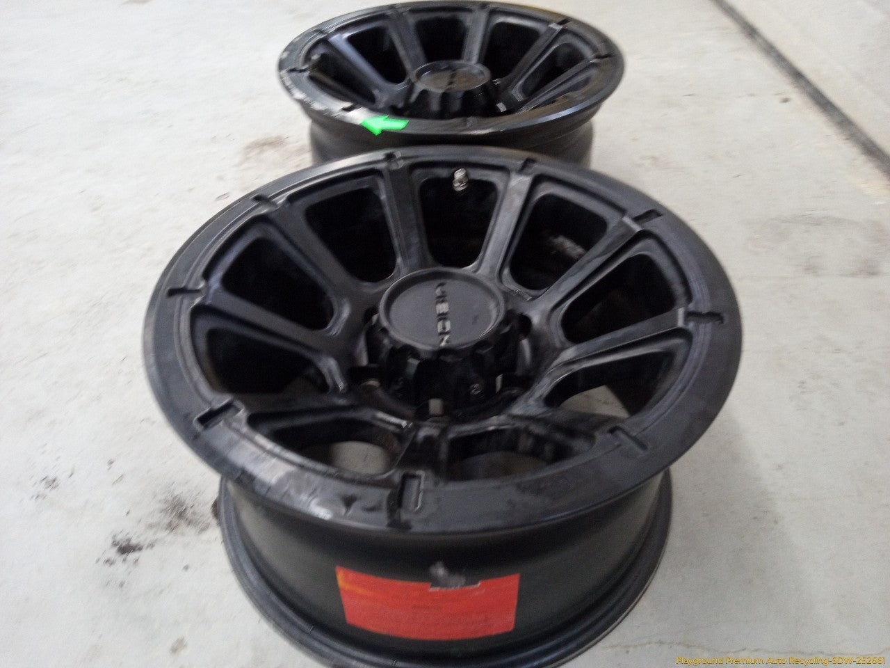 Hummer H3 Pair Of Aftermarket Alloy Wheels 9 Spoke