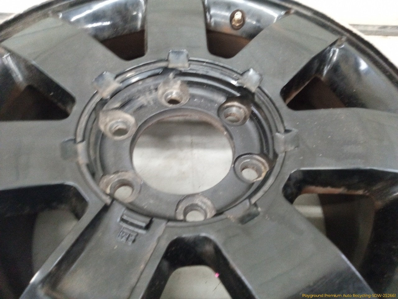 Hummer H3 Pair Of Alloy Wheels 7 Single Spoke