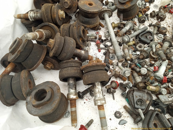 Hummer H3 Dismantling Hardware Fasteners Bolts & Nuts