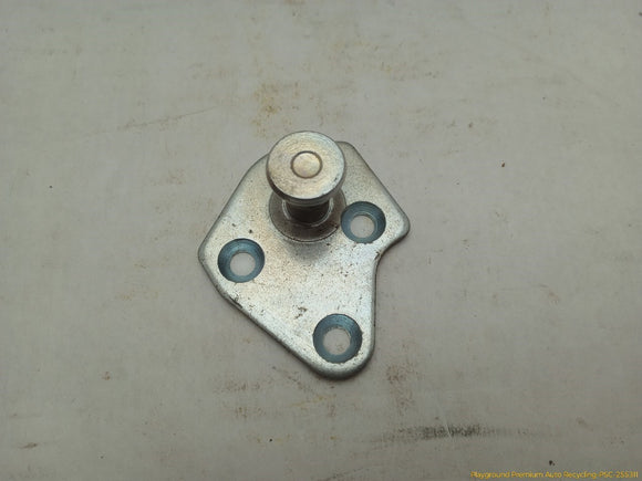 Volvo 240 Pair Of Rear Seat Strikers