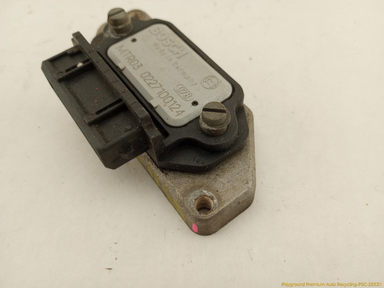 Volvo 240 Ignition Control Module