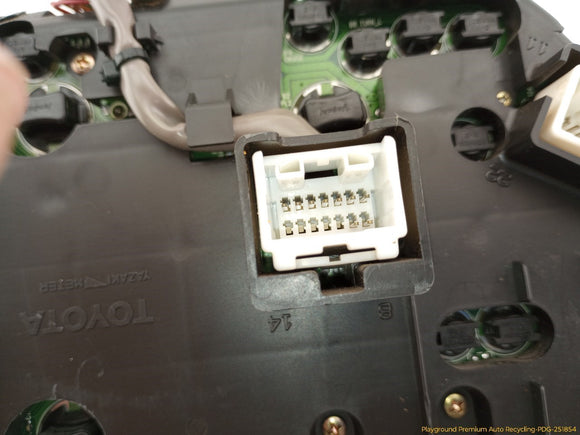 Lexus IS300 Instrument Cluster Speedometer