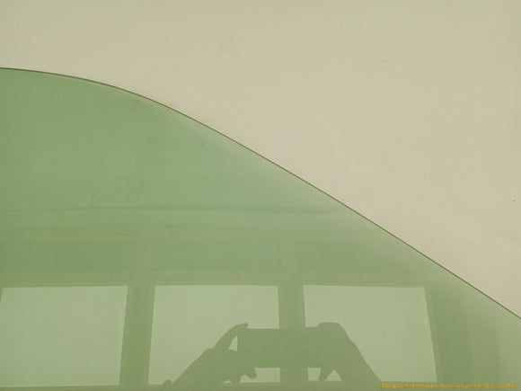 Lexus IS300 Passenger Right Front Door Window Glass