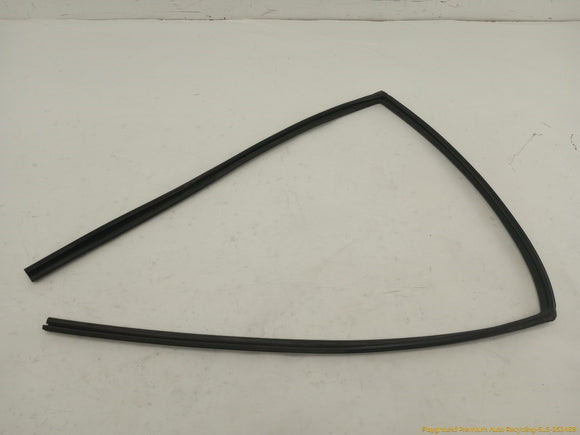 Lexus IS300 Pair Of Rear Window Molding Trim