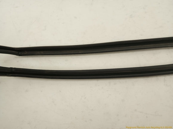Lexus IS300 Pair Of Rear Window Molding Trim