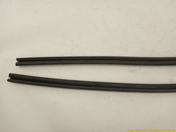 Lexus IS300 Pair Of Rear Window Molding Trim