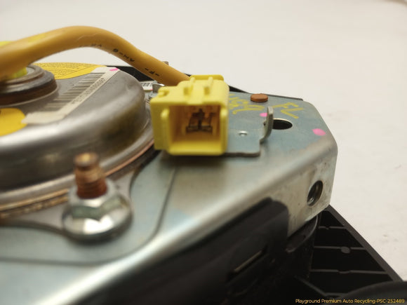 Lexus IS300 Steering Wheel Airbag