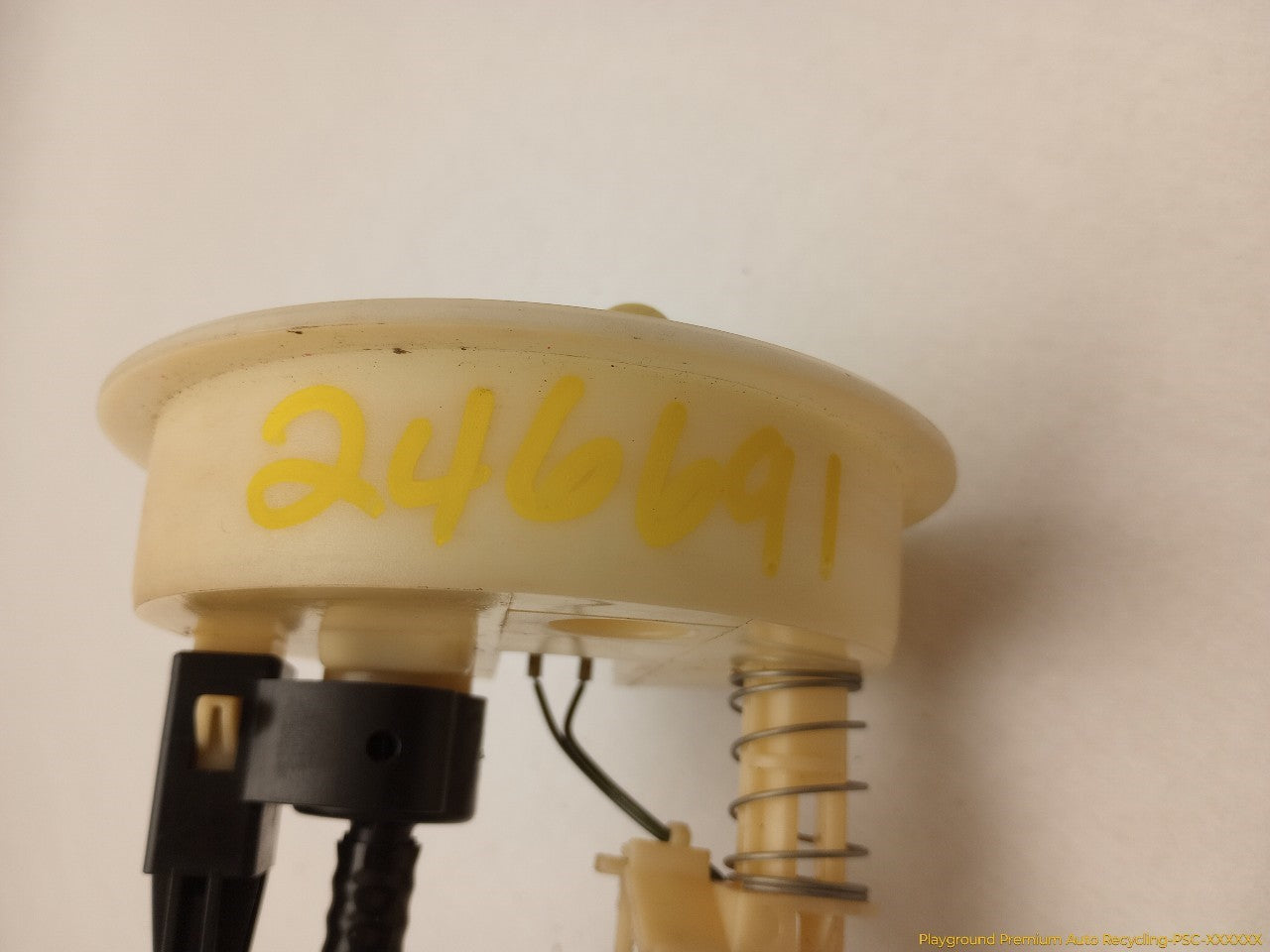 BMW 328i Fuel Pump Sending Unit
