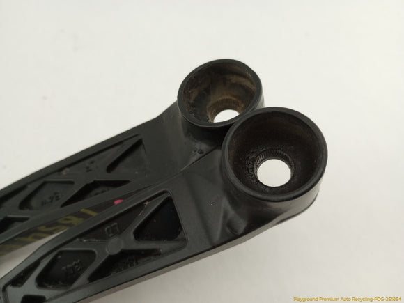 Lexus IS300 Pair Of Windshield Wiper Arms