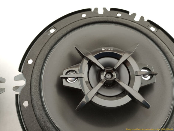 Lexus IS300 Pair Of Aftermarket Audio Speakers