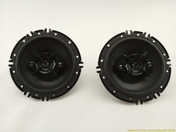 Lexus IS300 Pair Of Aftermarket Audio Speakers
