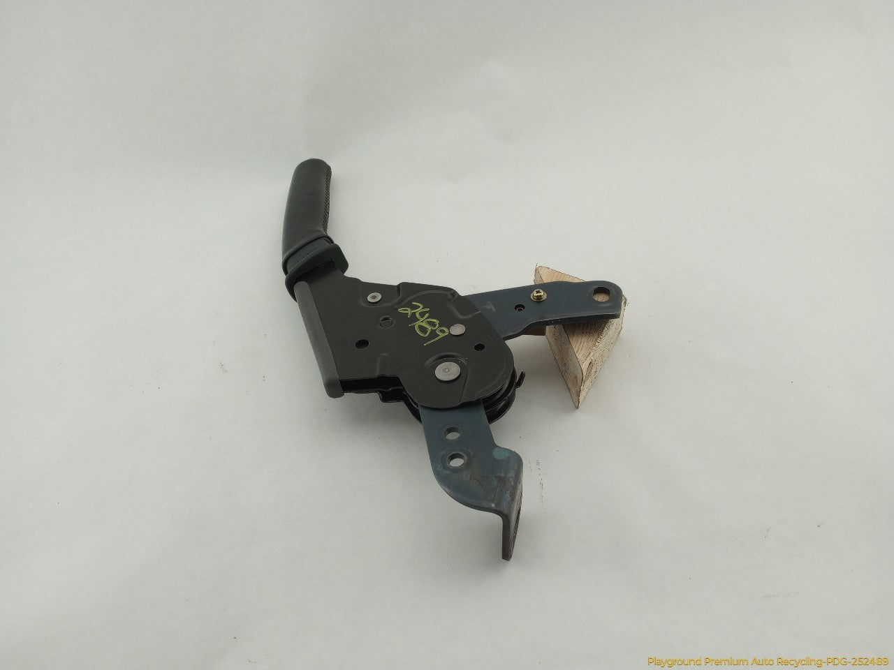 Lexus IS300 Emergency Parking Brake Handle