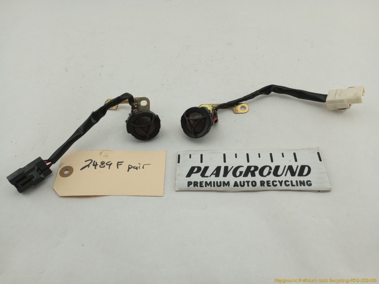 ゆかし Lexus IS300 Pair Of Front Audio Tweeter Speakers | Playground PAR