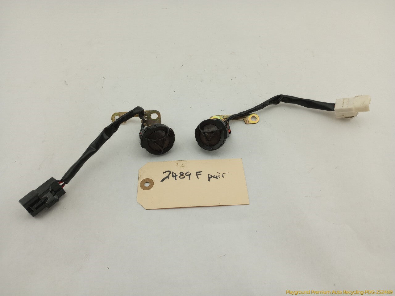 Lexus IS300 Pair Of Front Audio Tweeter Speakers | Playground PAR