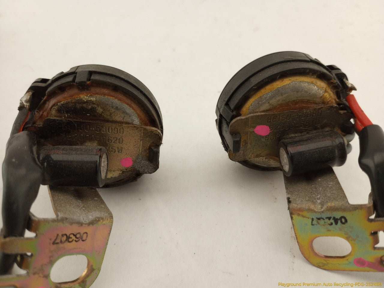 Lexus IS300 Pair Of Front Audio Tweeter Speakers | Playground PAR