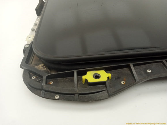 Lexus IS300 Sunroof Assembly