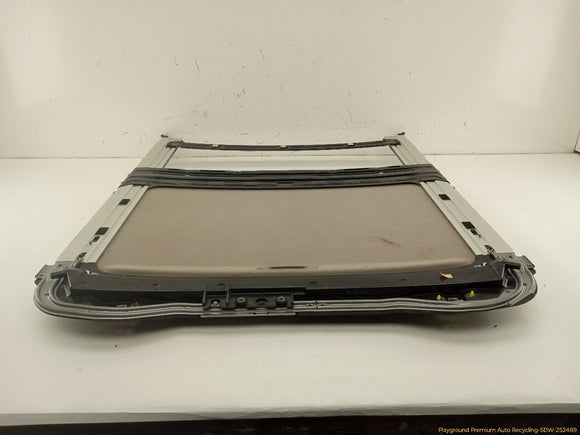 Lexus IS300 Sunroof Assembly