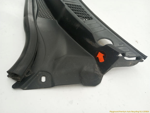 Lexus IS300 Cowl Vent Panel