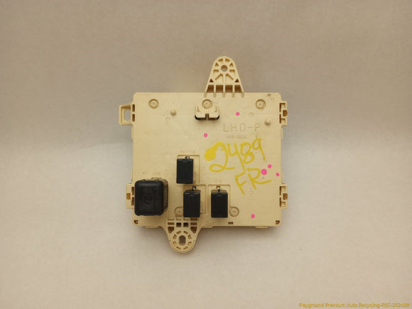 Lexus IS300 Passenger Right Cabin Fuse Box