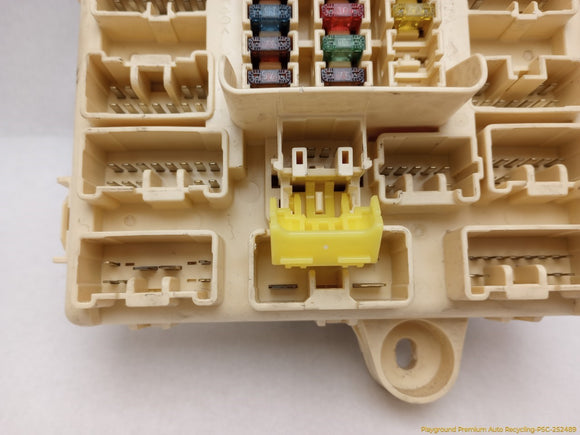 Lexus IS300 Passenger Right Cabin Fuse Box