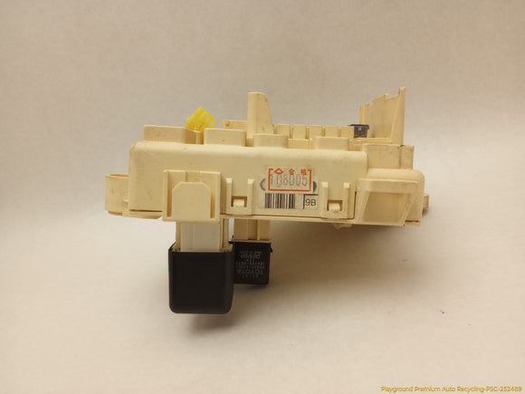 Lexus IS300 Passenger Right Cabin Fuse Box