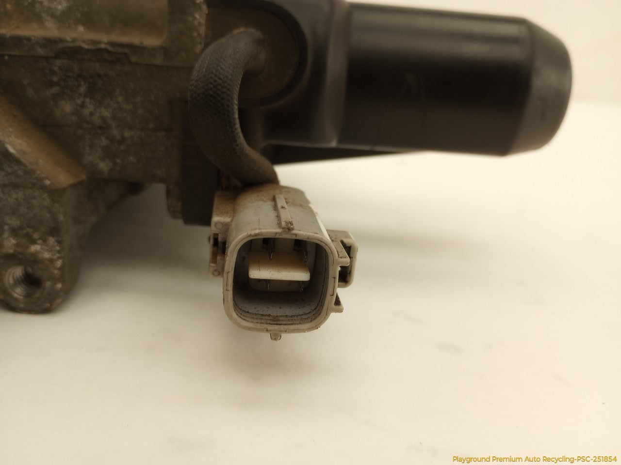 Lexus IS300 Throttle Body Assembly