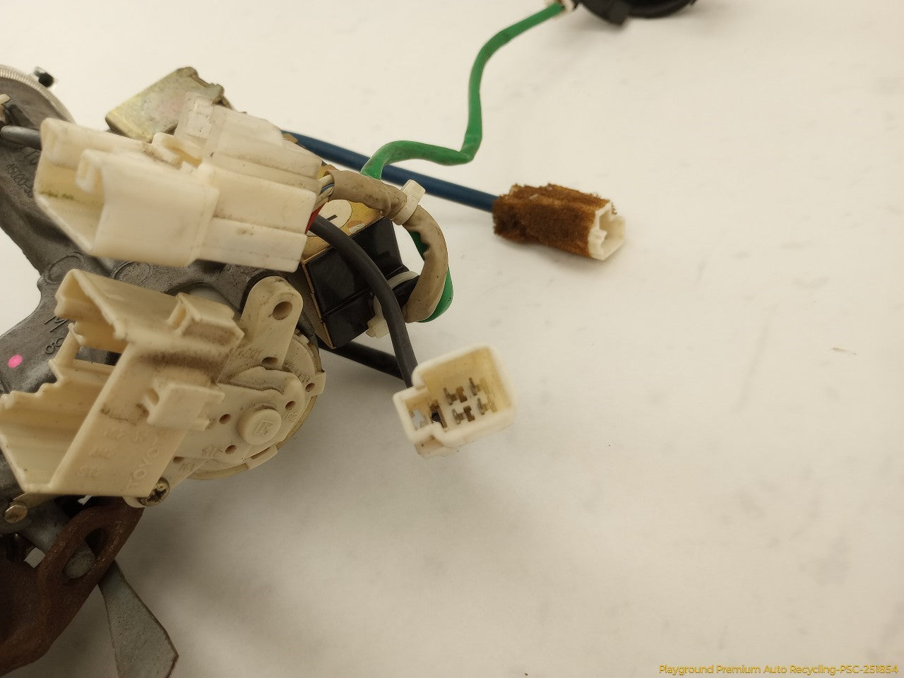 Lexus IS300 Steering Column