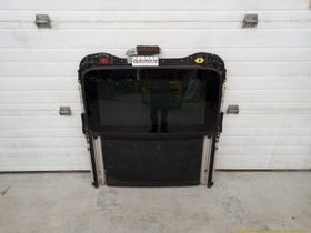 Lexus IS300 Sunroof Assembly