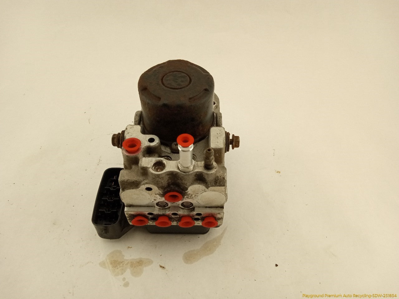 Lexus IS300 ABS Pump