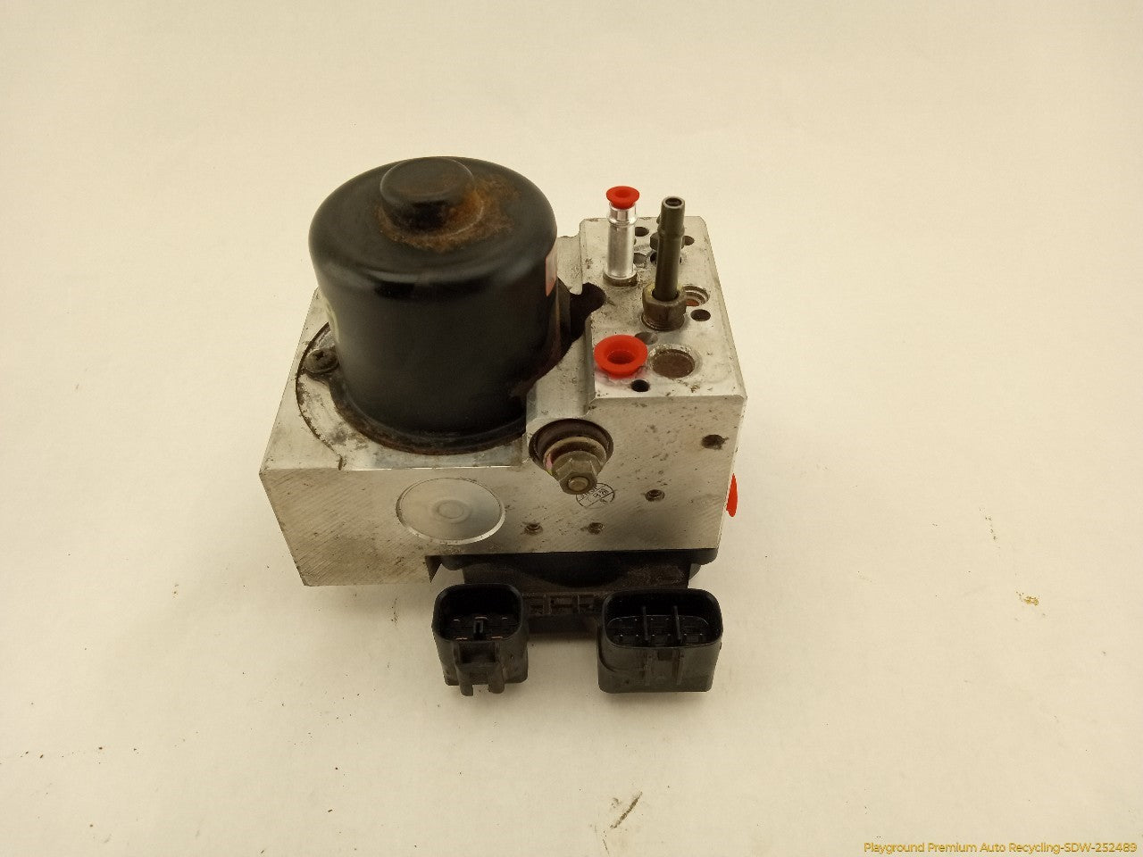 Lexus IS300 ABS Pump