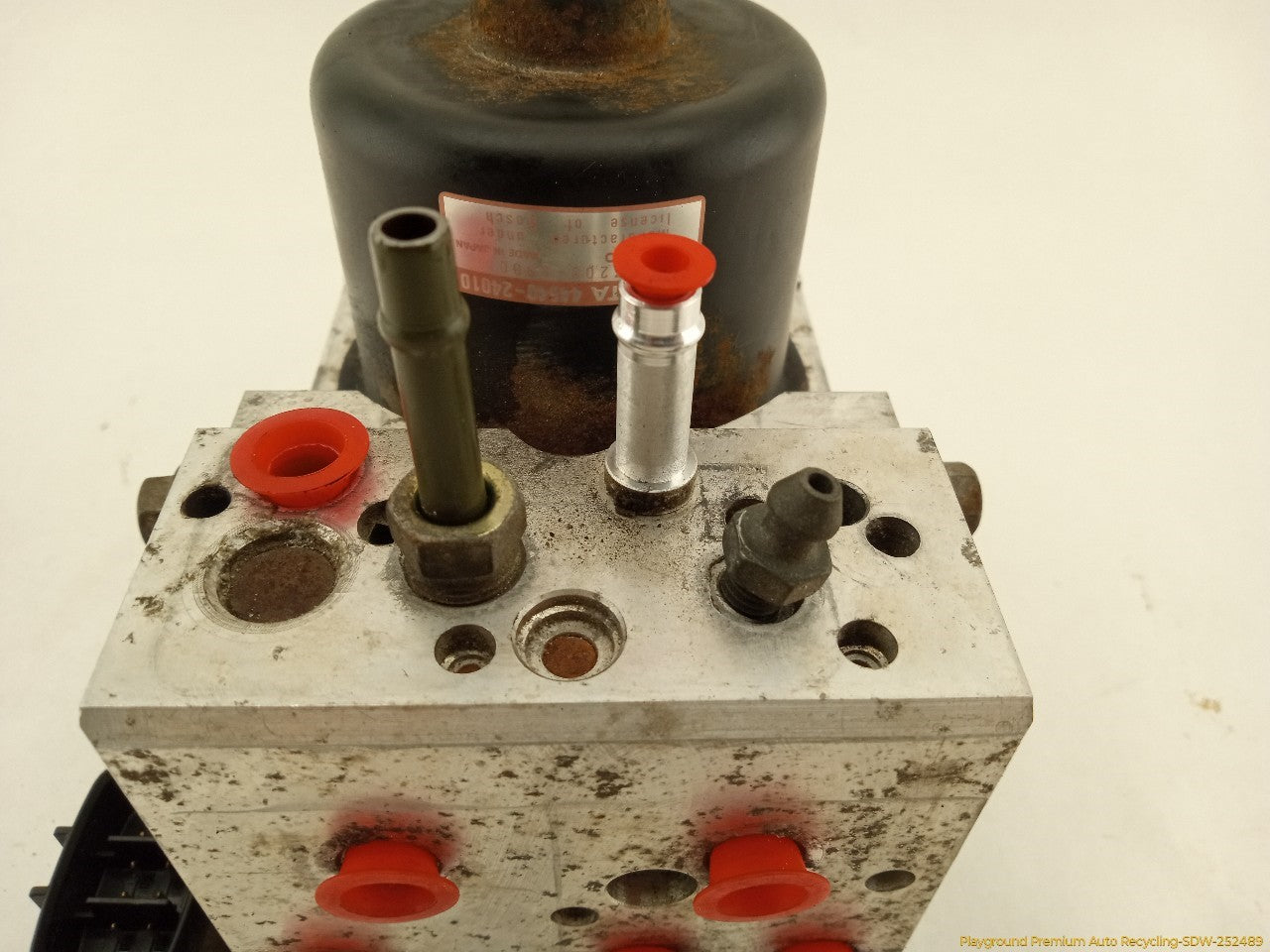 Lexus IS300 ABS Pump