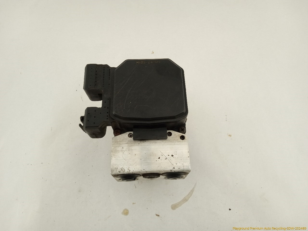 Lexus IS300 ABS Pump