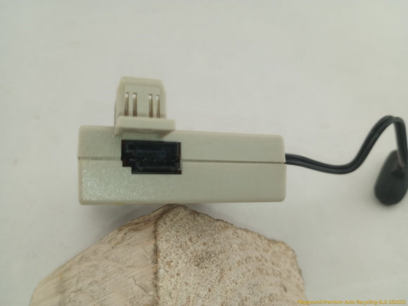 Land Rover LR2 Aerial Antenna Amplifier