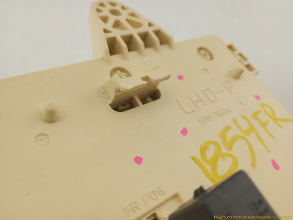 Lexus IS300 Passenger Right Cabin Fuse Box
