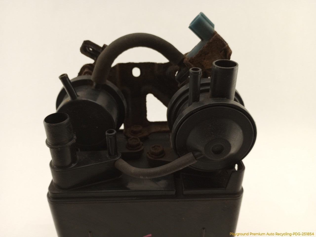 Lexus IS300 Fuel Vapor Charcoal Canister