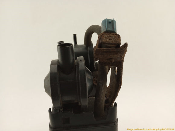 Lexus IS300 Fuel Vapor Charcoal Canister