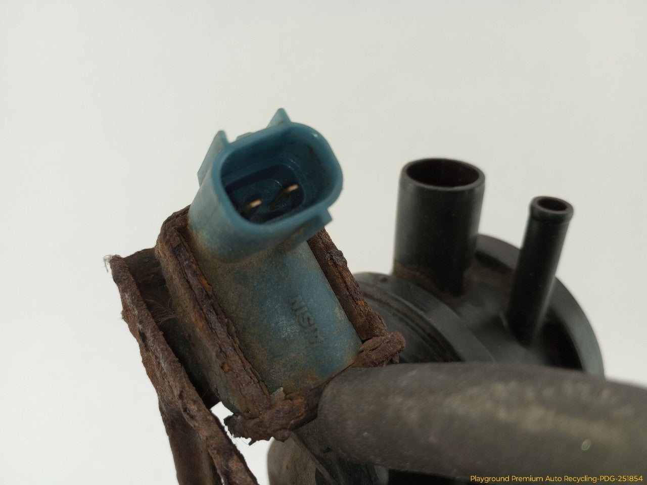 Lexus IS300 Fuel Vapor Charcoal Canister
