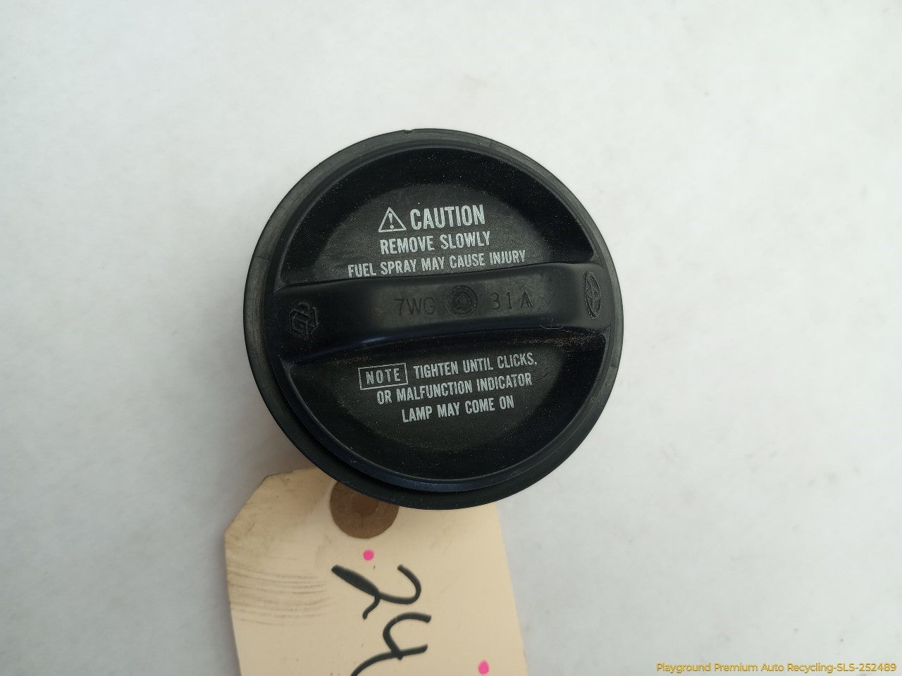 Lexus IS300 Fuel Cap - 0